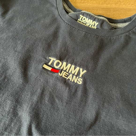 Tommy Jeans Navy Embroidered Tee Shirt - Picture 6 of 9